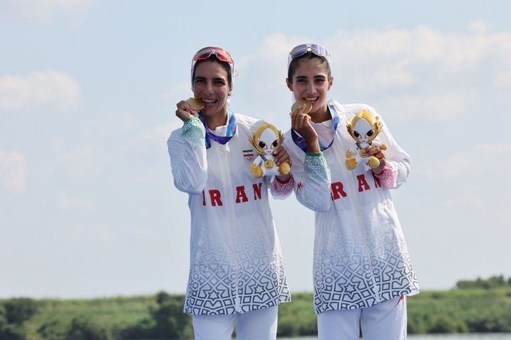 زینب نوروزی و کیمیا زارعی